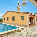 Casa Raymond Con Piscina Vila